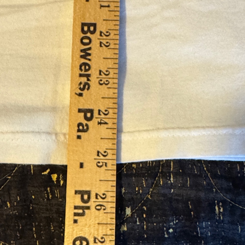 Disney Women’s Plus Minnie Mouse Graphic Tee - XXL - Picture 5 of 5